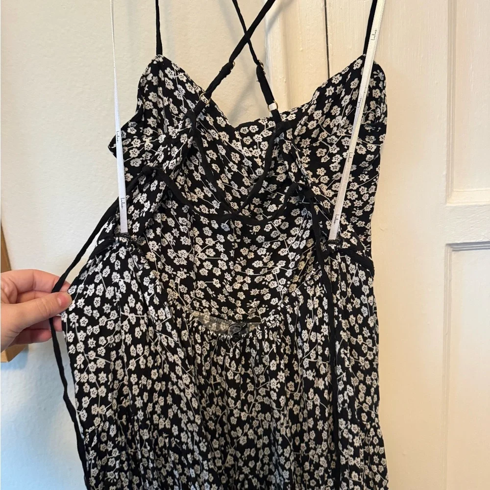 Lulu's Kind Heart Black Floral Print Tiered Lace-Up Midi Dress - Picture 2 of 10